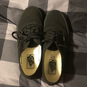 All black Vans